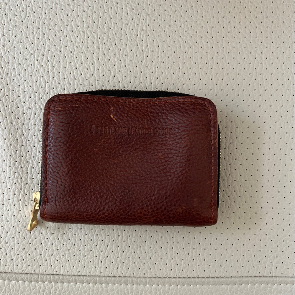 Portland leather crossbody and wallet - Picture 8 of 13